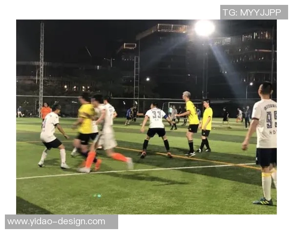 加维引领新时代足球风潮展现年轻球员的无限潜力与激情