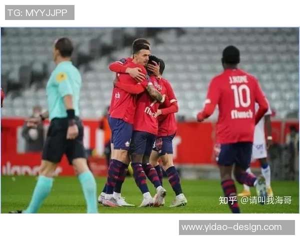 尼姆与埃蒂安激战正酣谁能在法甲赛场上笑到最后